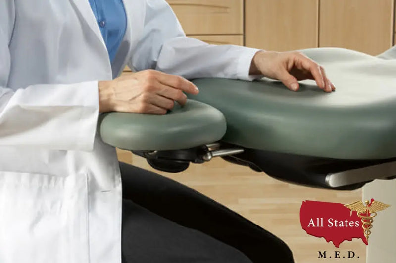 MIDMARK 641 POWER PROCEDURE CHAIR-Power Procedure Chair-All States M.E.D.