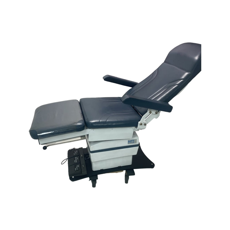 MTI 525 Tri-Power Podiatry Chair